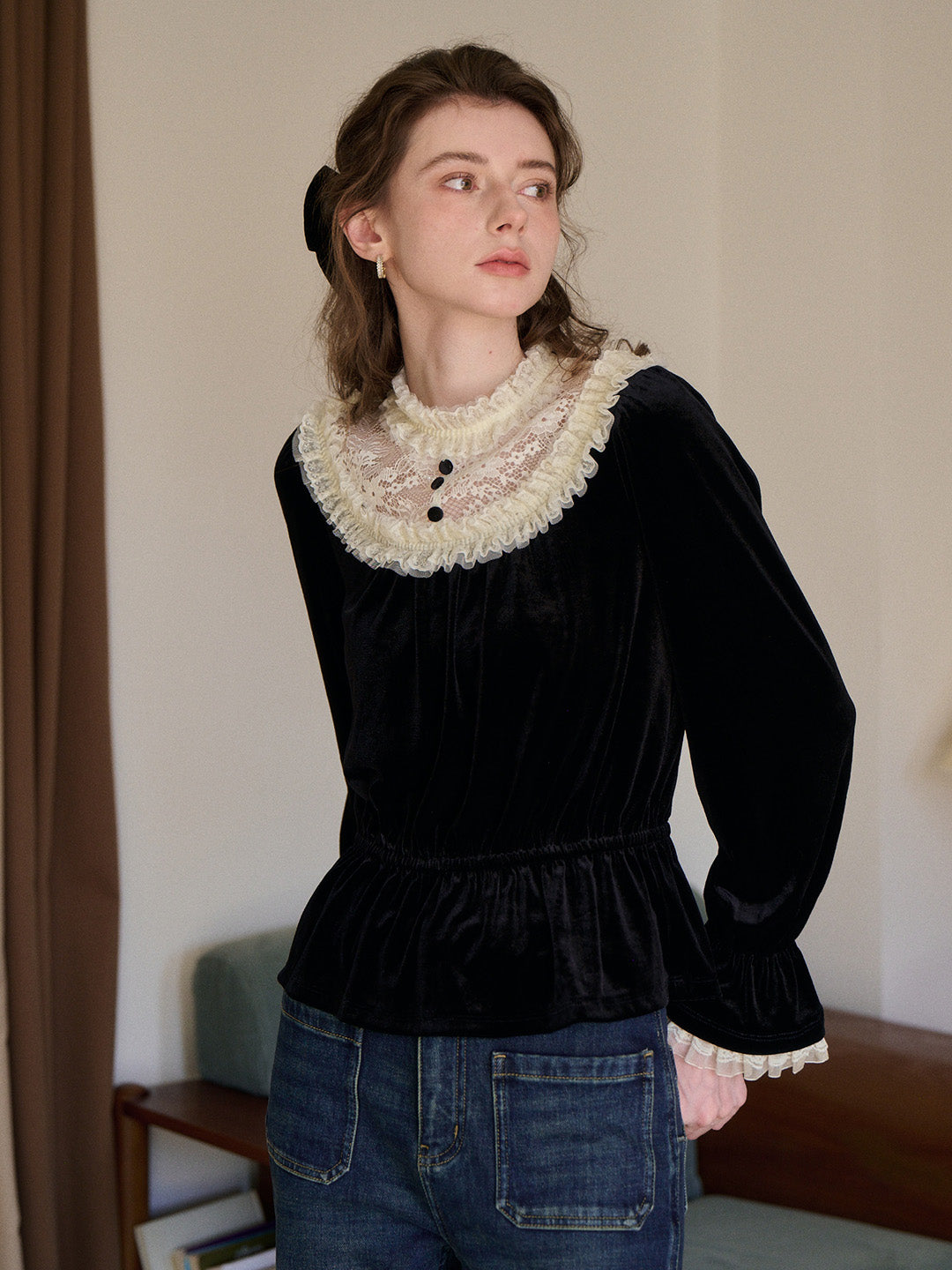 Elodie Lace Collar Velvet Blouse