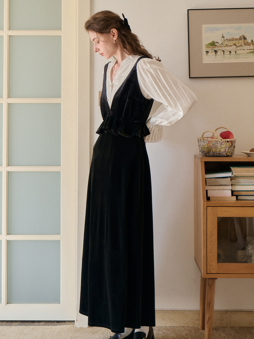 Rosalia V-Neck Velvet Dress