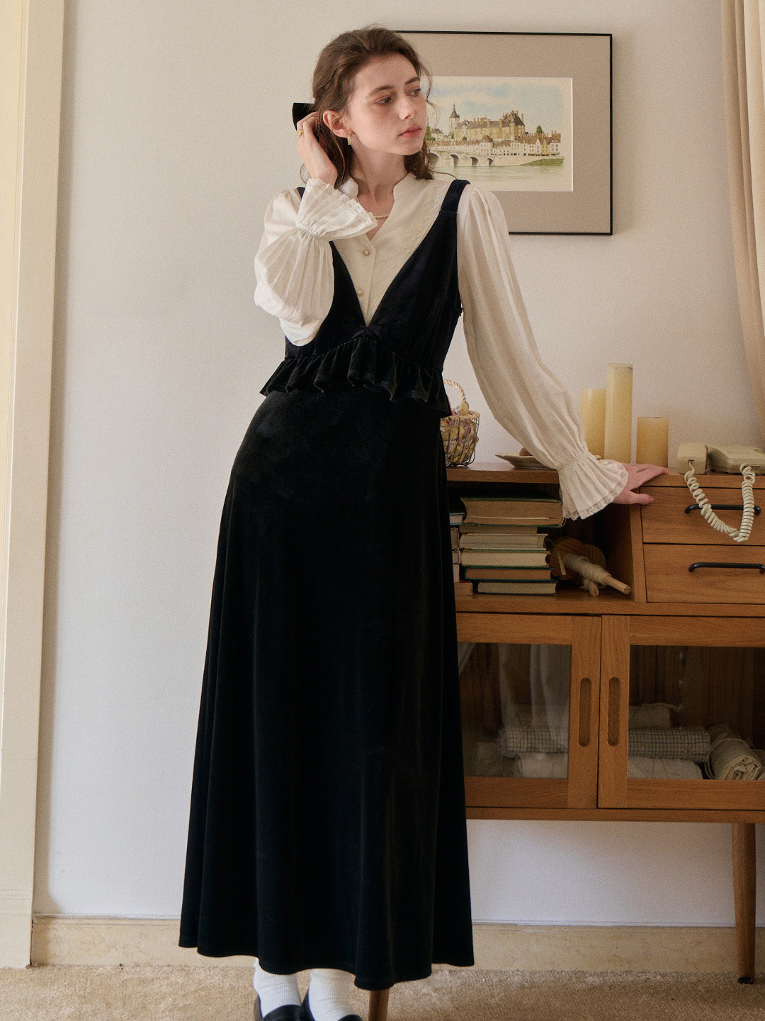 Rosalia V-Neck Velvet Dress