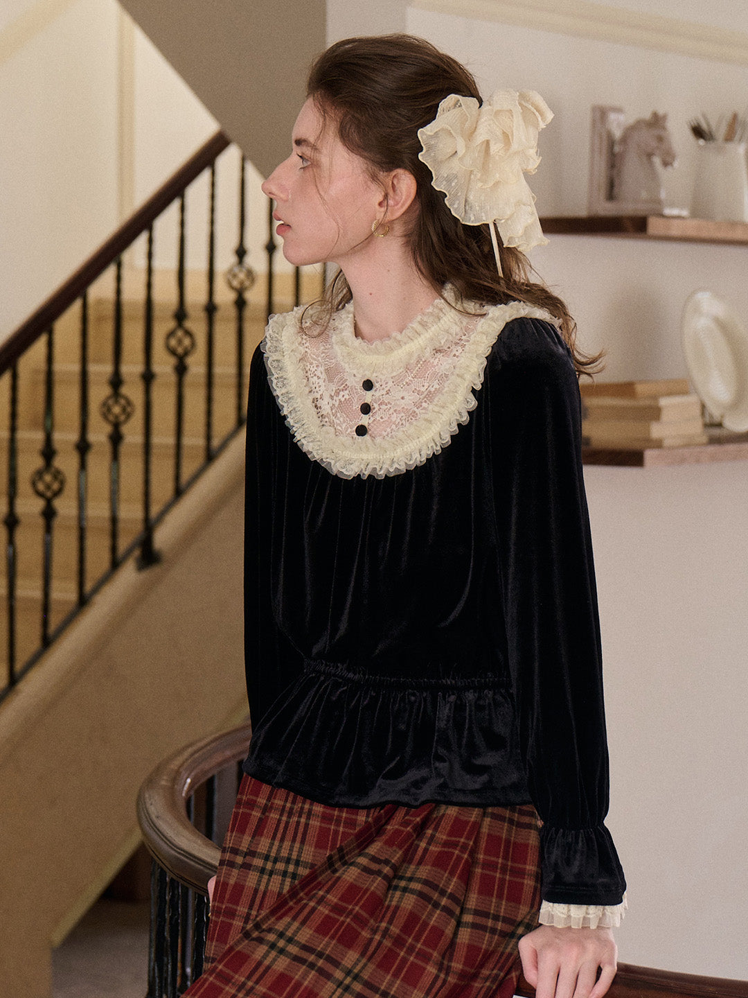 Elodie Lace Collar Velvet Blouse