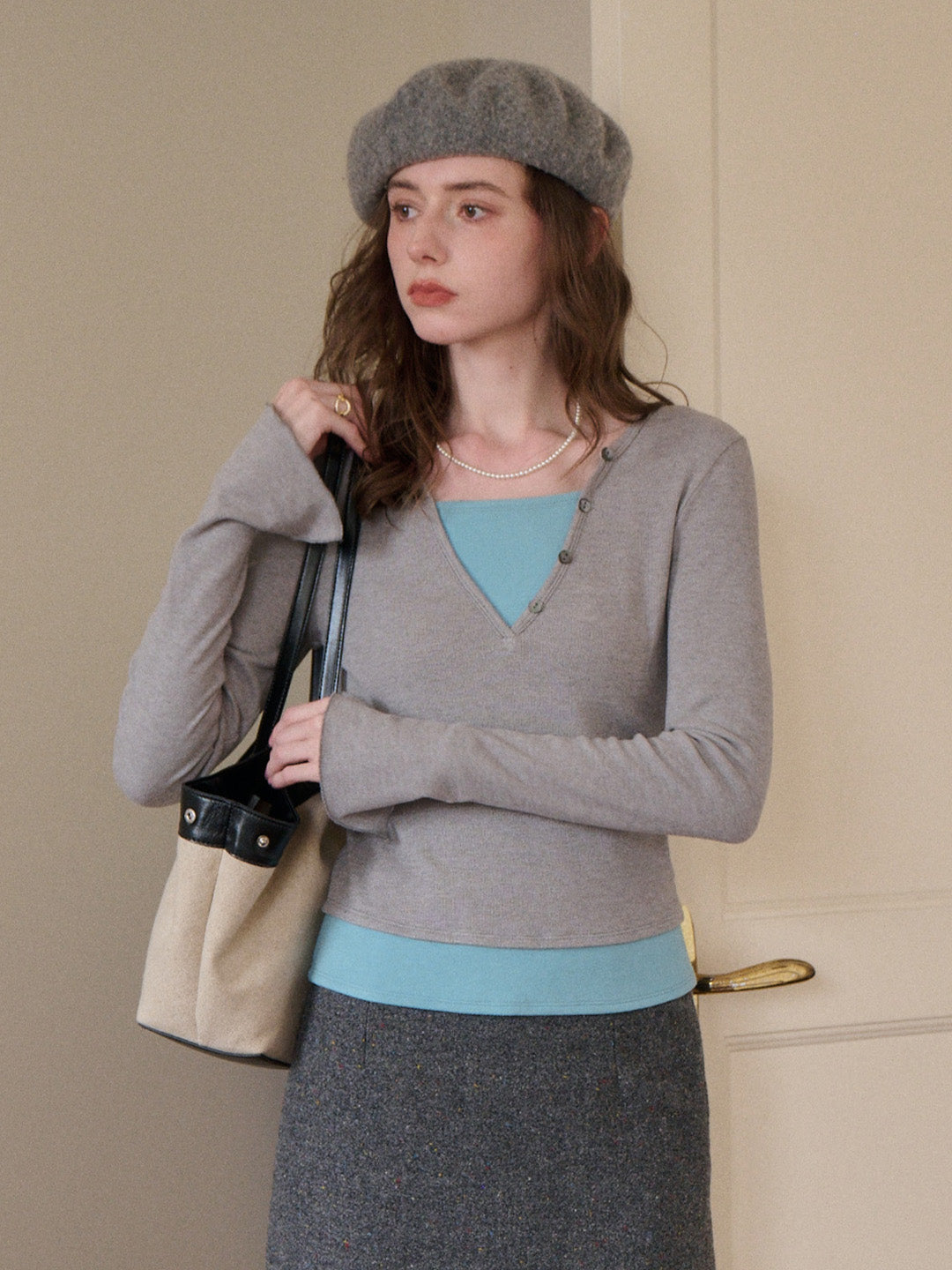 Zaniyah V-Neck Knit Top