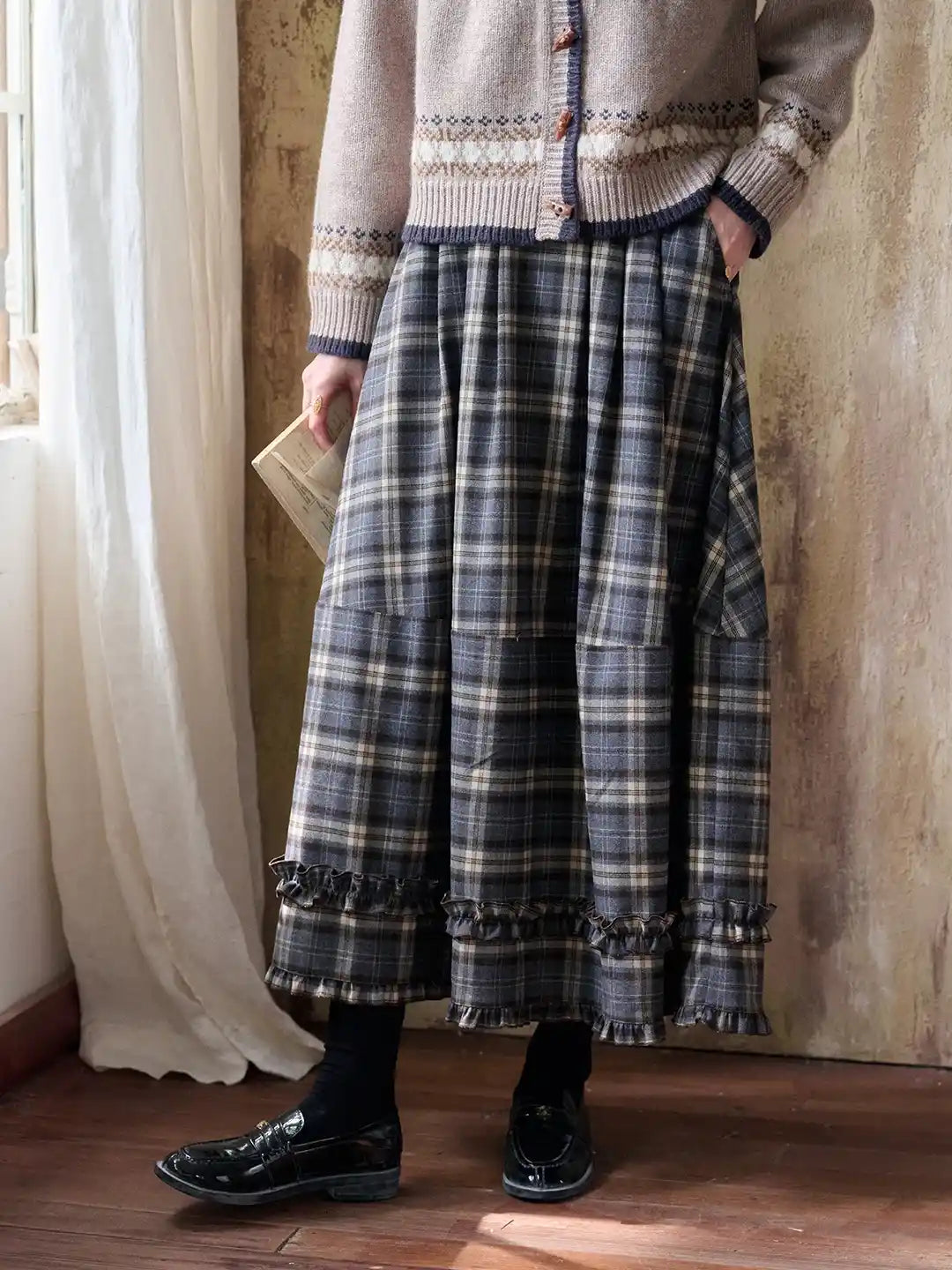 Pearl Ruffle Plaid Skirt