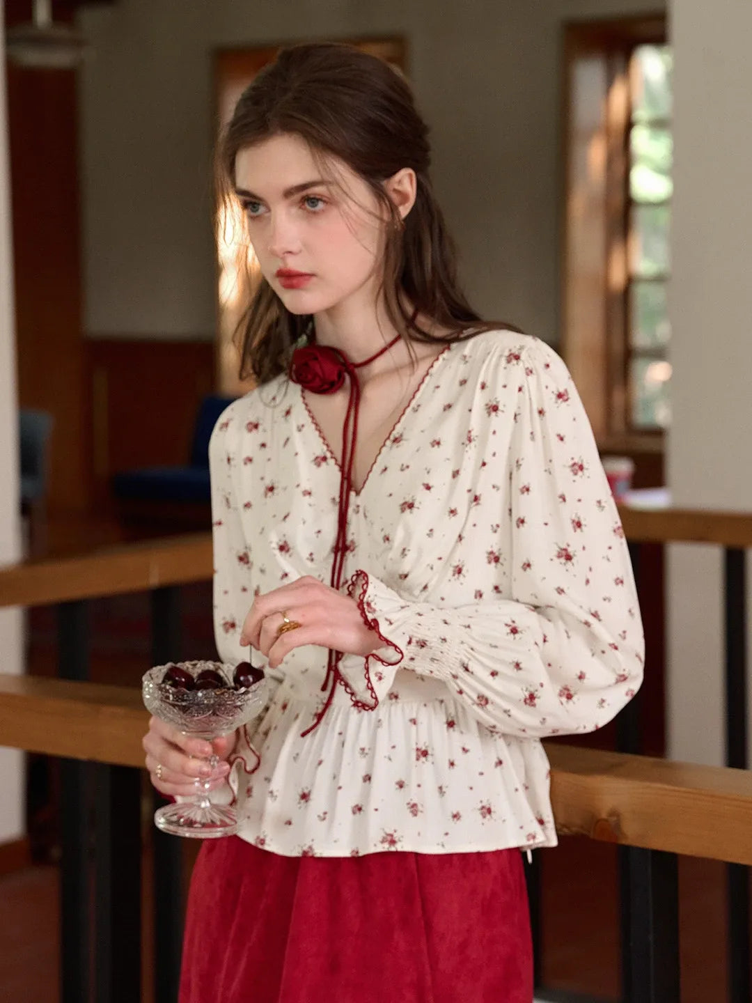【Final Sale】Salma V-Neck Floral Blouse