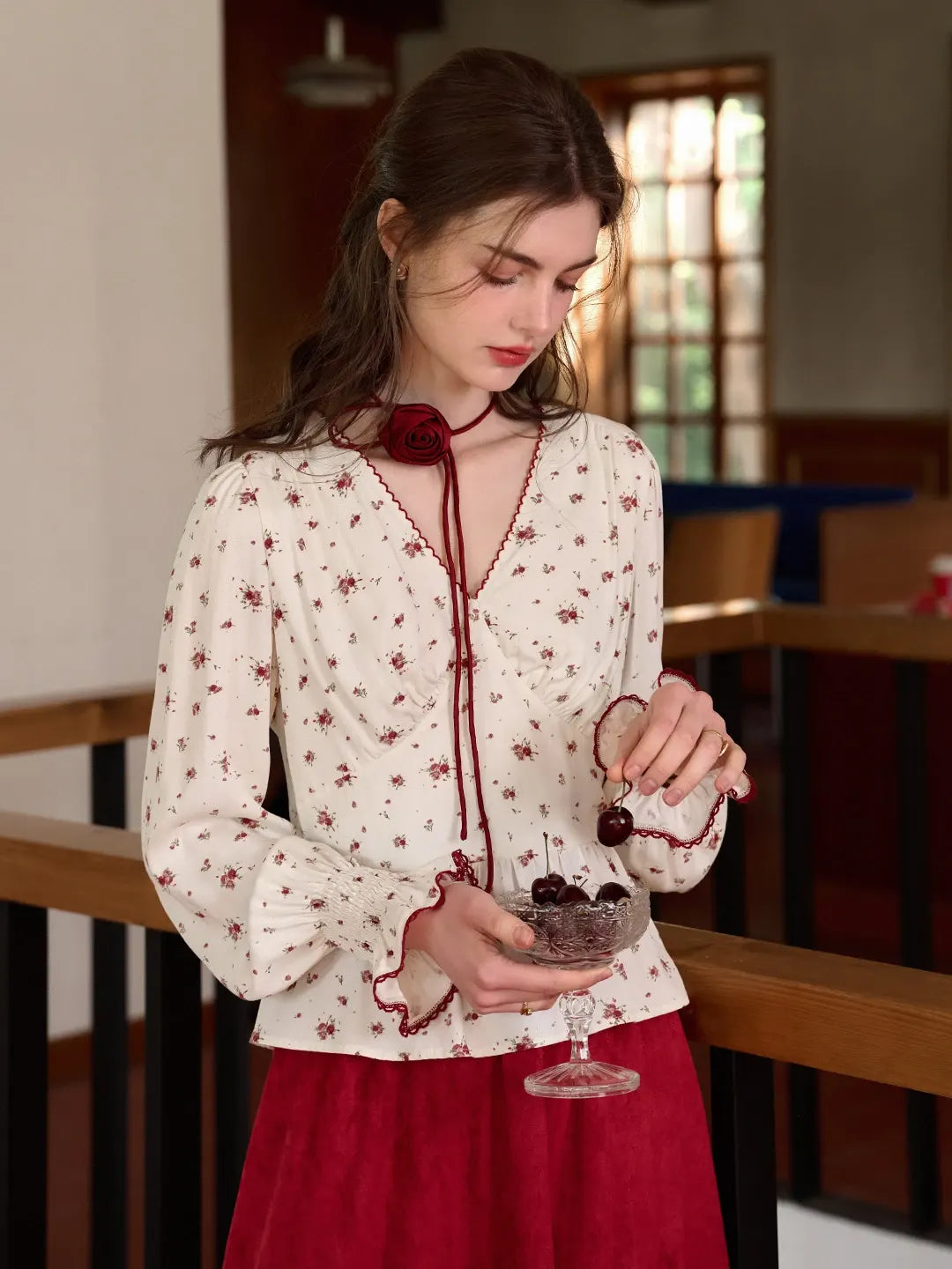 【Final Sale】Salma V-Neck Floral Blouse