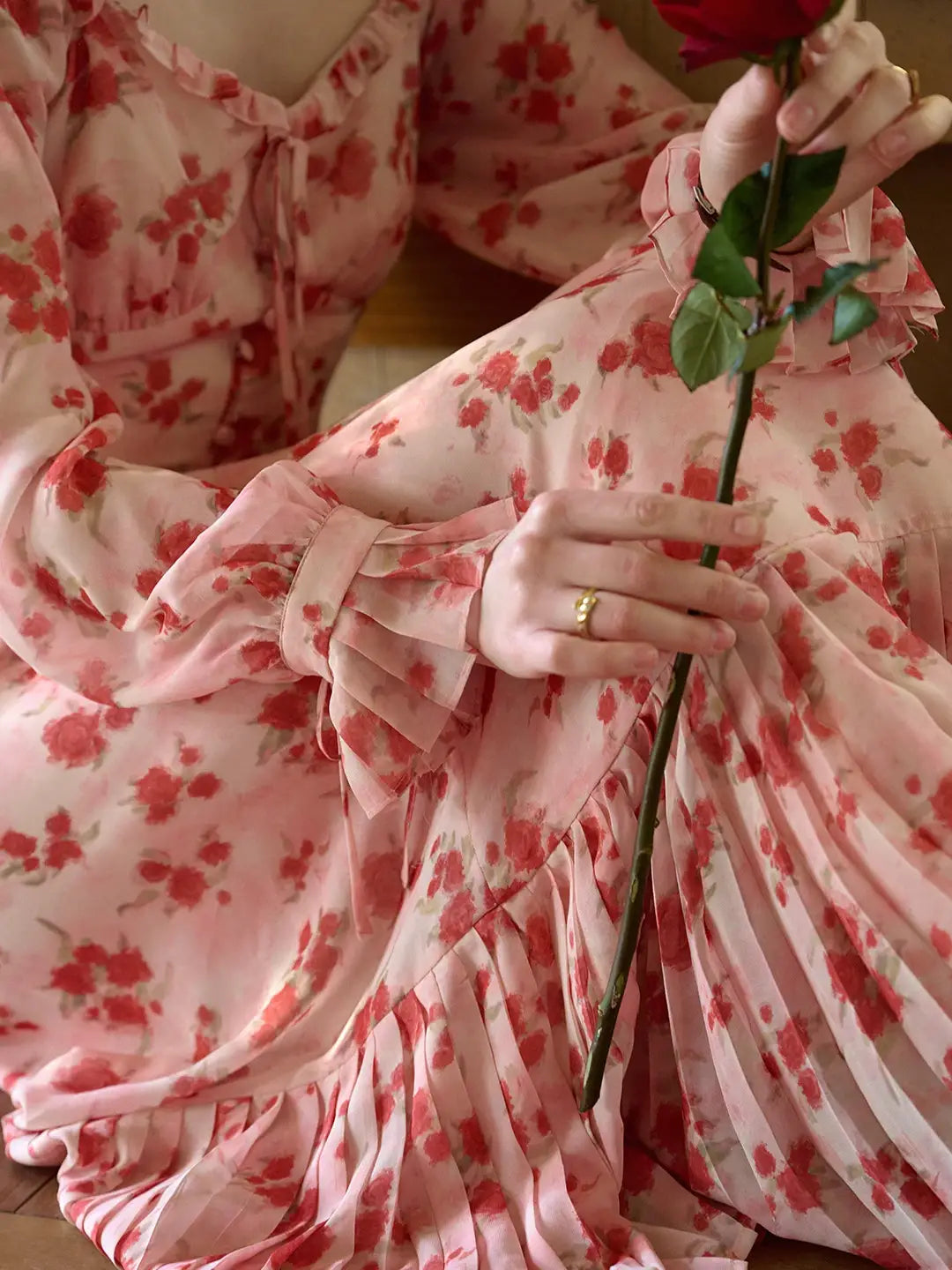 Amaris Sweetheart Neck Floral Dress