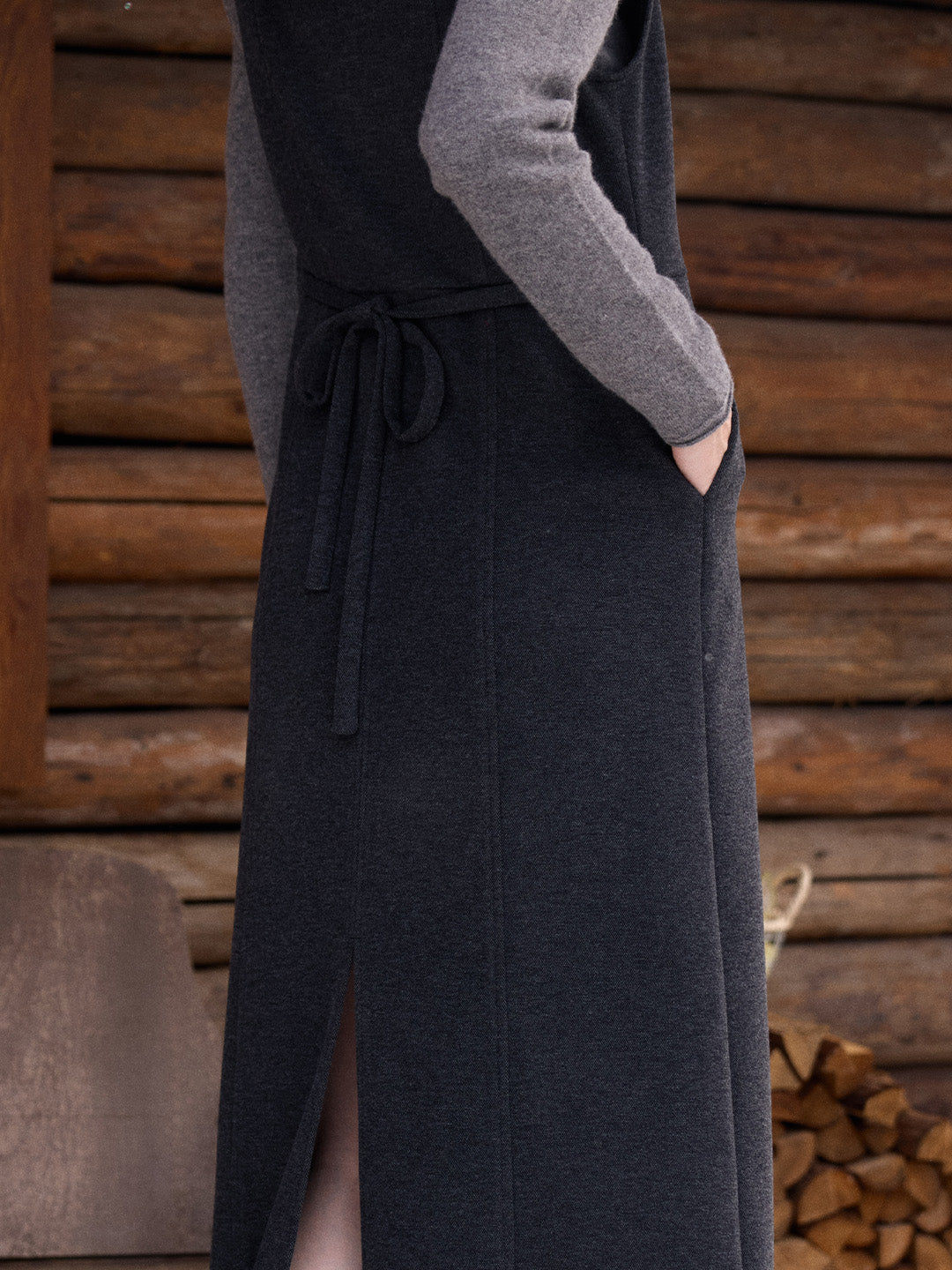 Emmie V-Neck Wool Sleeveless Dress