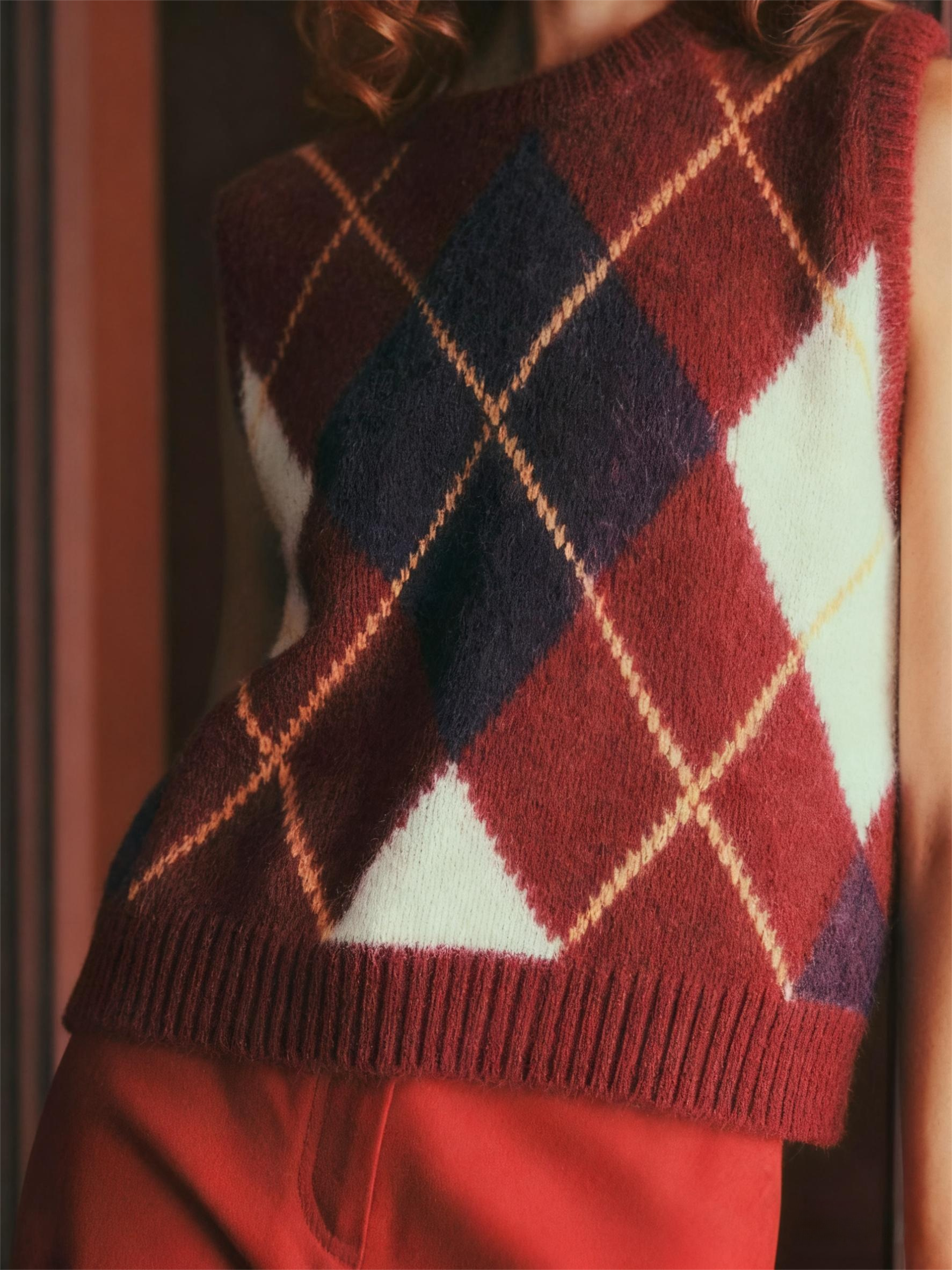 Andi Round Neck Vest