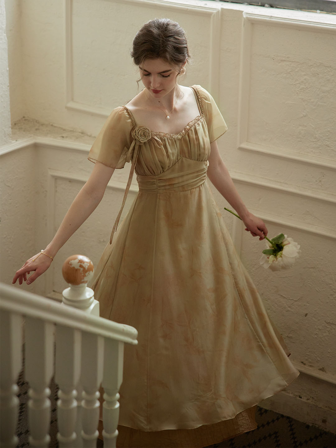 【Final Sale】Aubrie Elegant Heart Neck Puff Sleeve Dress