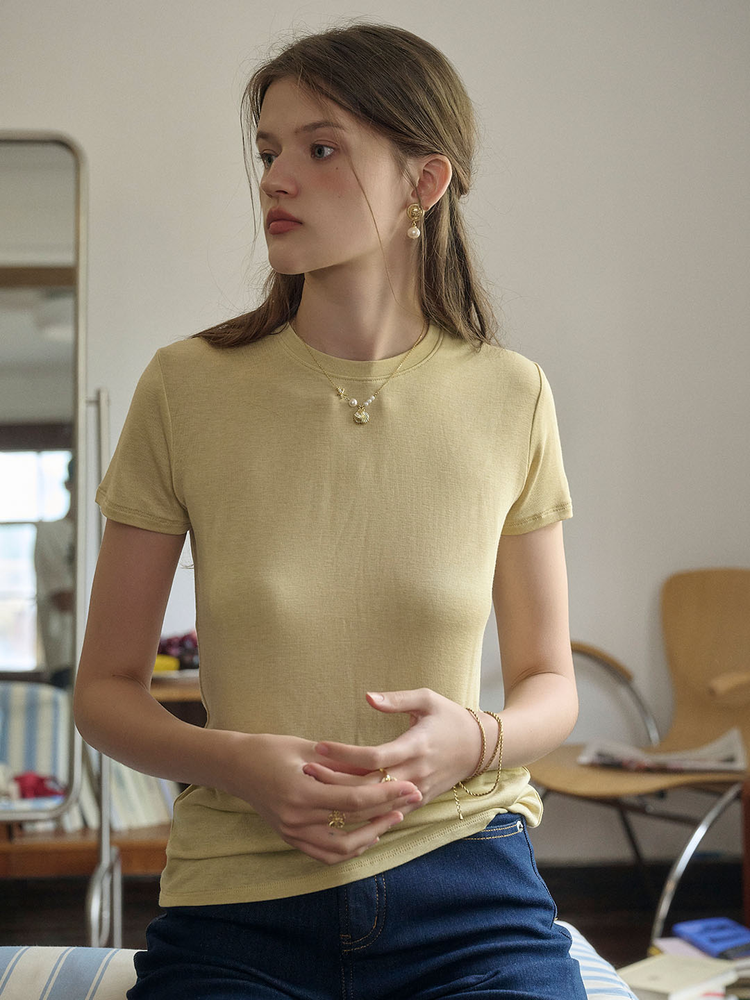 Averie Classic Crew Neck Solid Color T-shirt