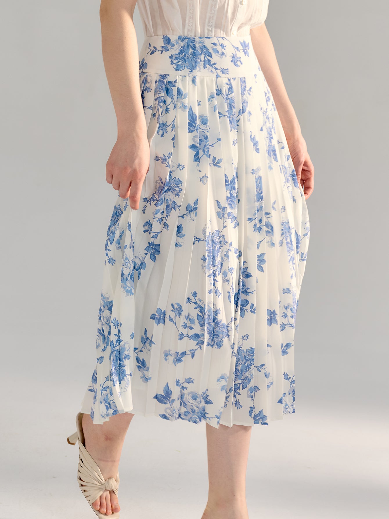 【Final Sale】Kaitlyn Figure Graphic Pleated Skirt