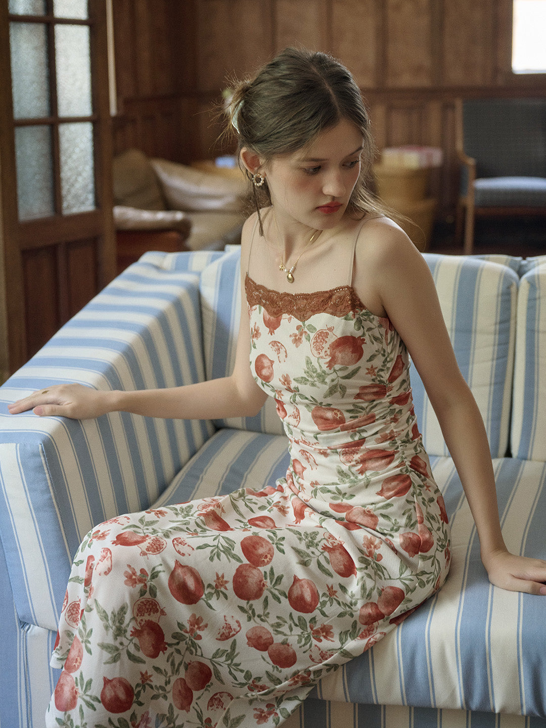 【Final Sale】Violet Romantic Pomegranate Print Lace Square Neck Sling Dress