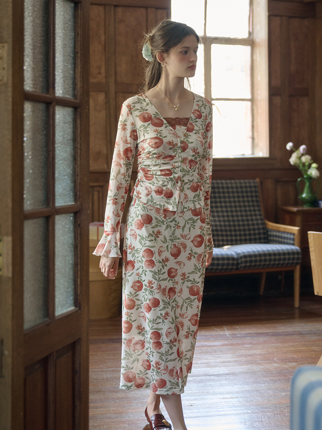 【Final Sale】Violet Romantic Pomegranate Print Lace Square Neck Sling Dress