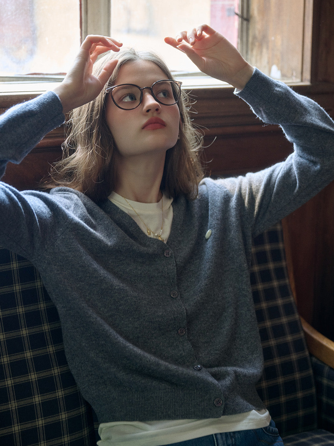 Mckinley SR Logo V-neck Simple 100% Wool Cardigan