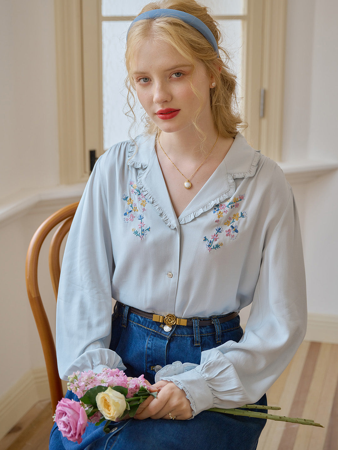 【Final Sale】Convallaria Floral Embroidered Light Yellow Puff Top