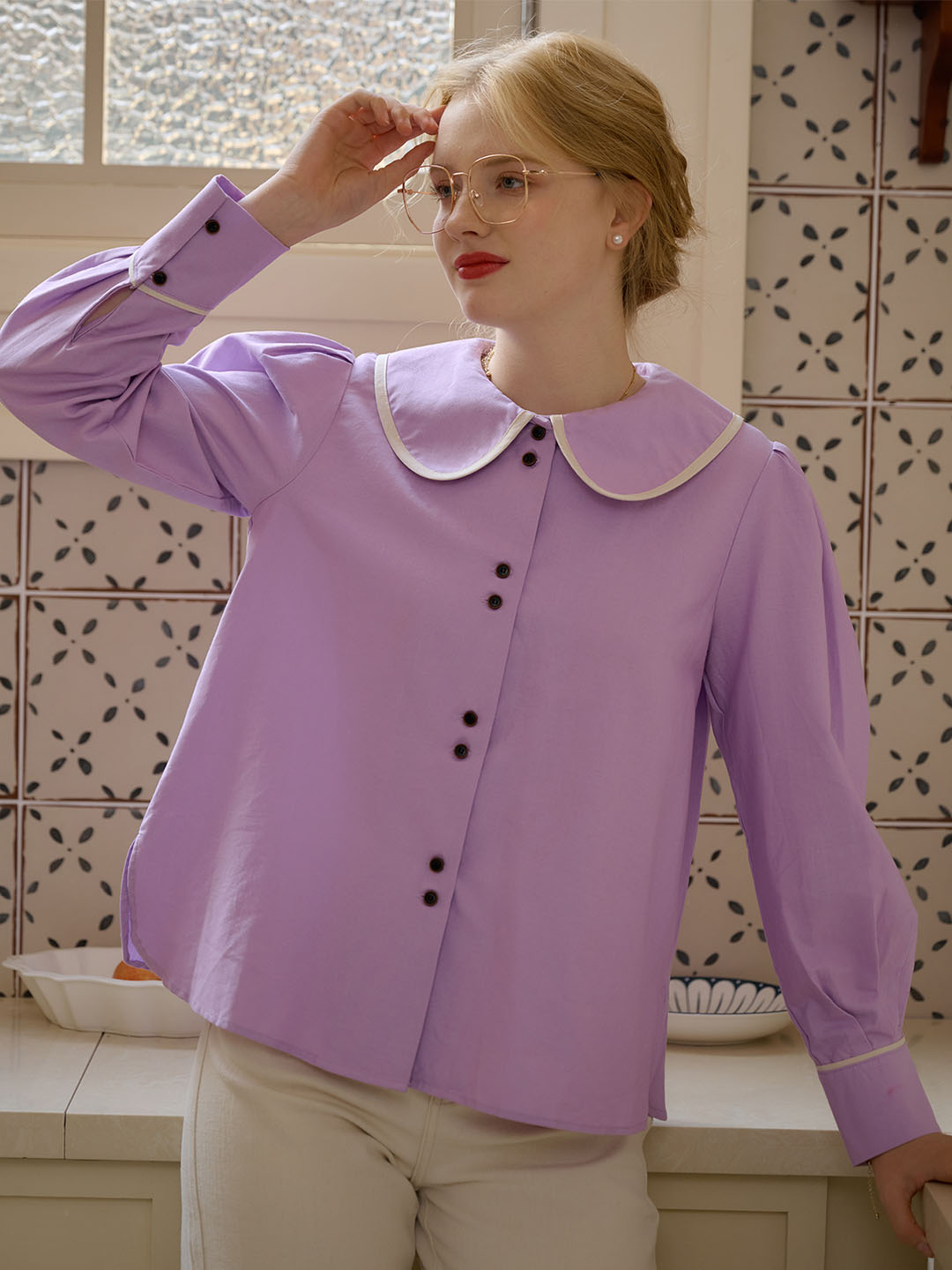 【Final Sale】Avayah Contrasting Doll Collar Balloon Sleeve Slit Linen Shirt-Purple