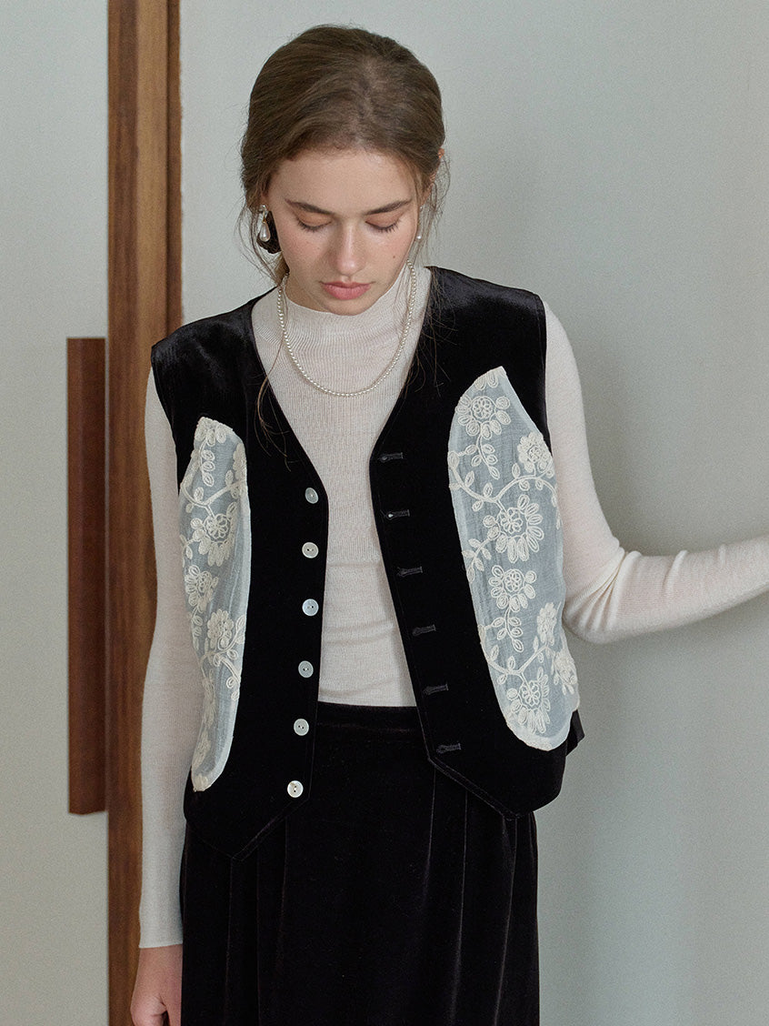 Kairi Back Belted Lace Embroidered Velvet Vest