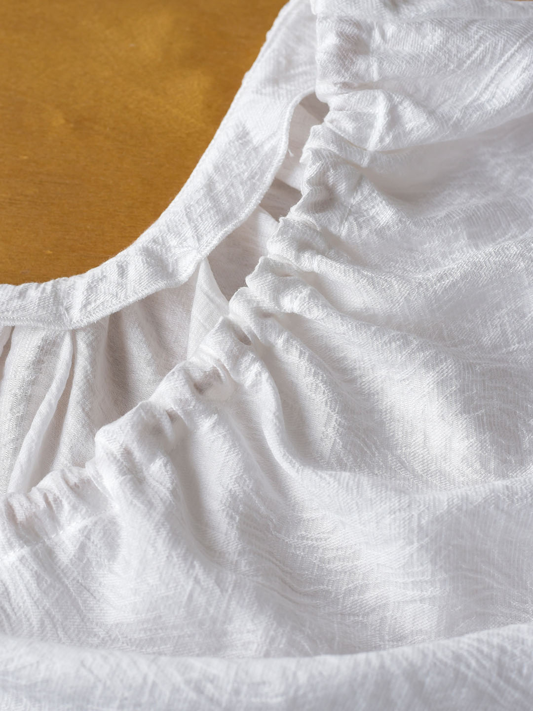 Selene Simple White Loose Blouse