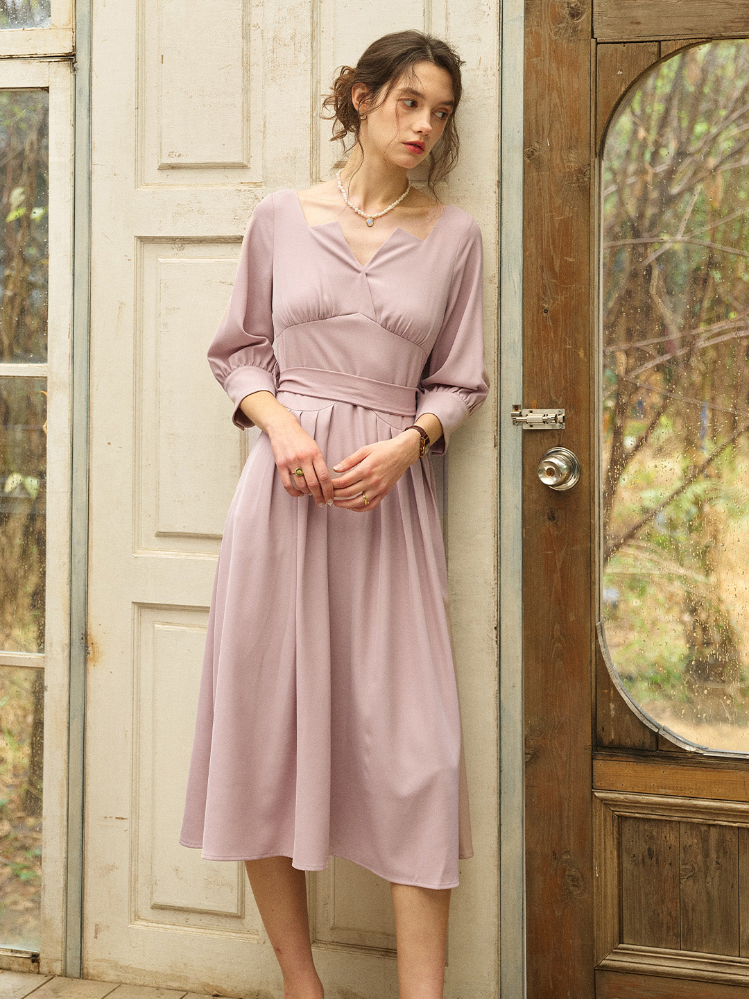 Katelyn Simple V-Neck Dress