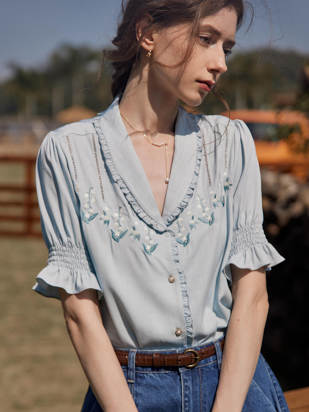 【Final Sale】Alicia Floral Embroidery V-Neck Blouse