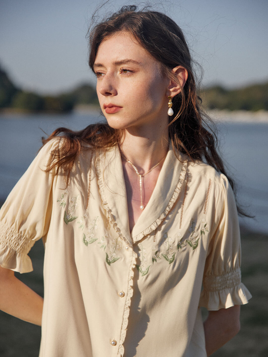 Convallaria Floral Embroidered Puff Top/Simple Retro/66042