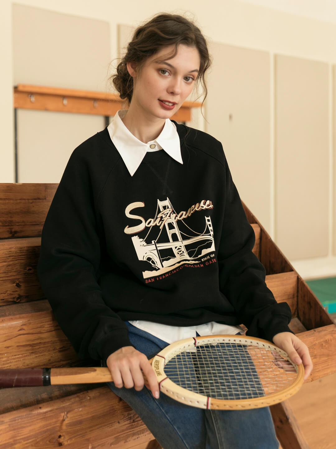 Lola Graphic Embroidery Crewneck Black Fleece Sweatshirt/Simple Retro/55152