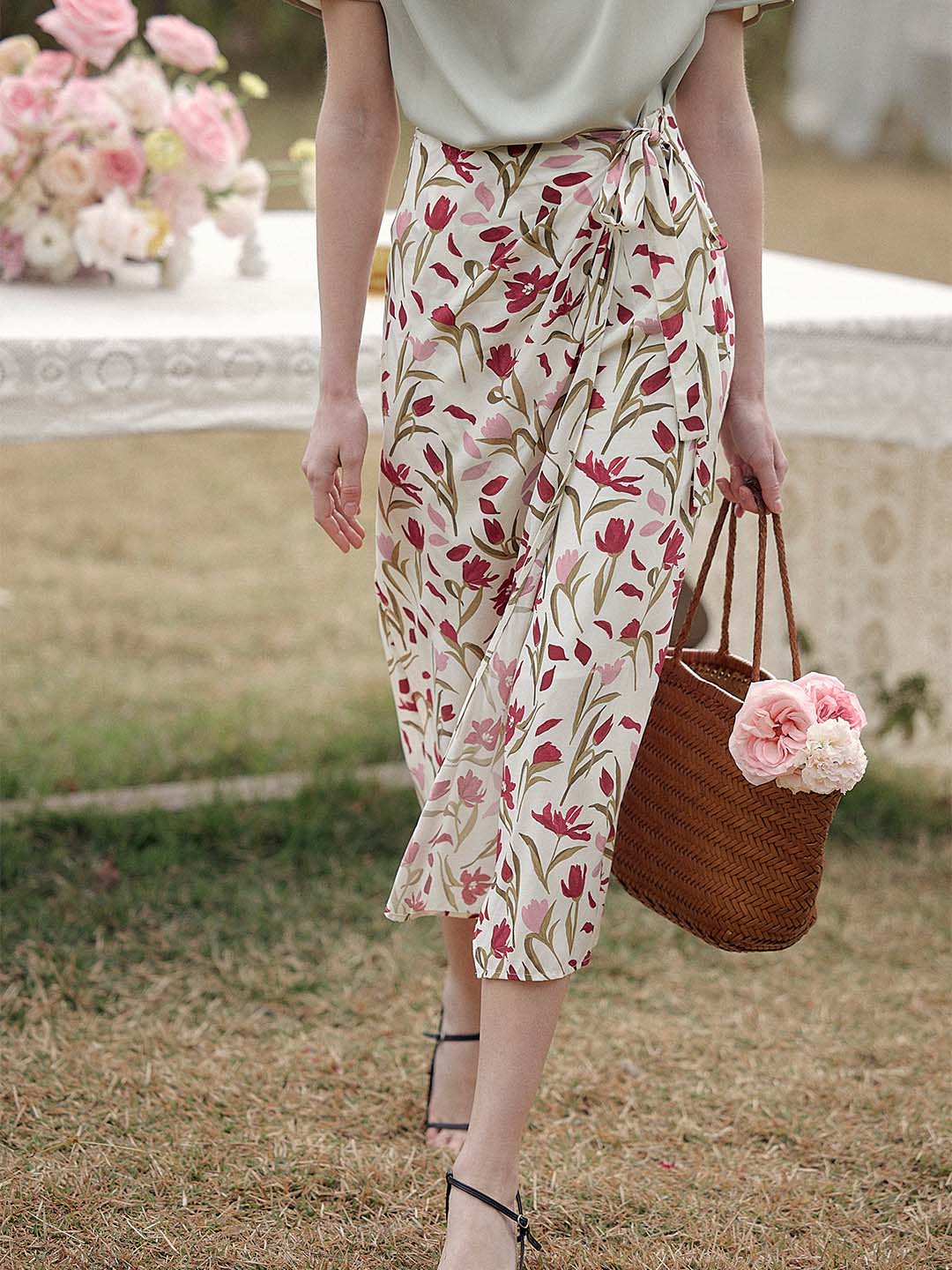 Milan Romantic Tulip print Tea skirt