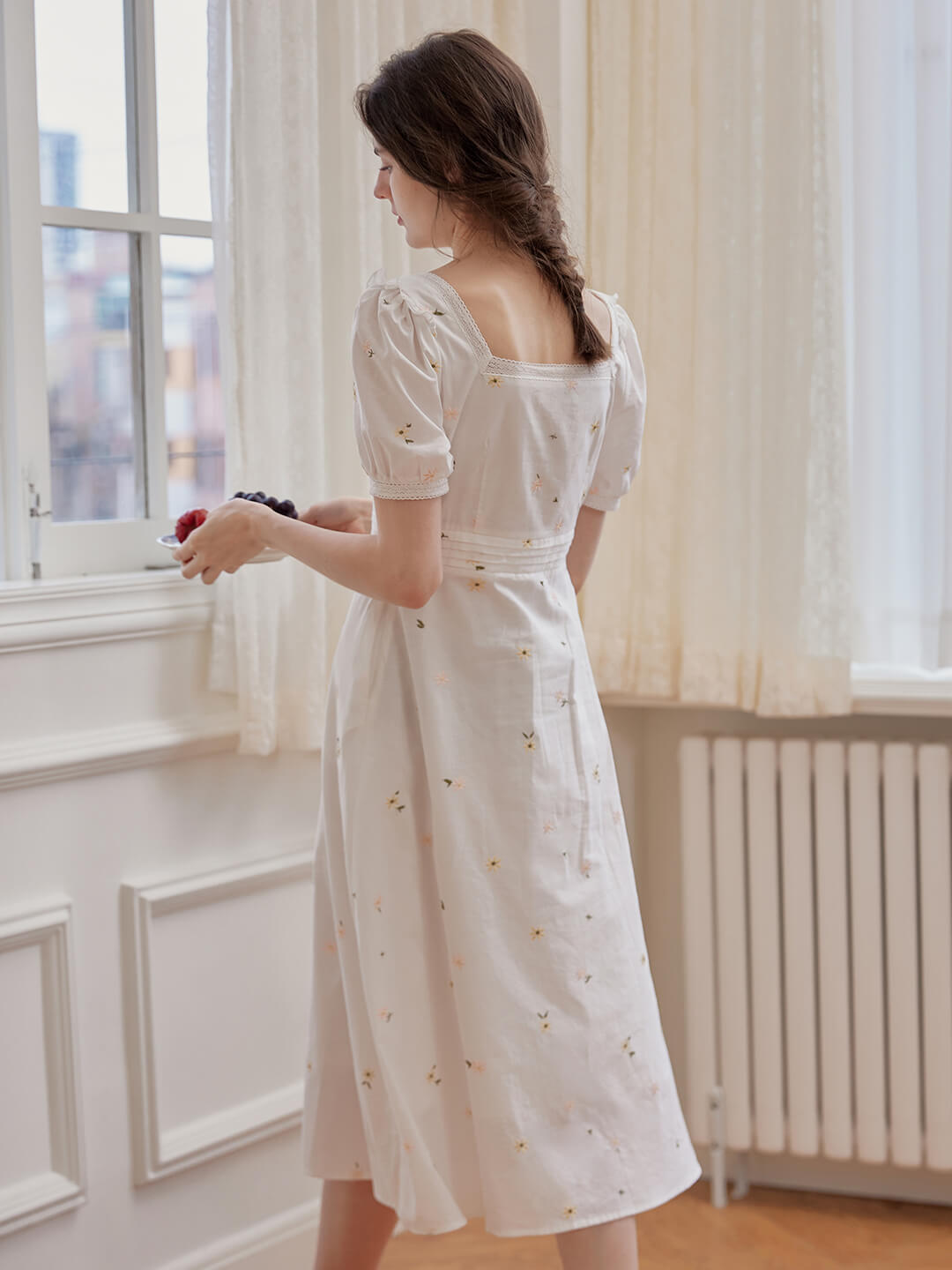 Erin Embroidered White Midi Dress/SIMPLERETRO