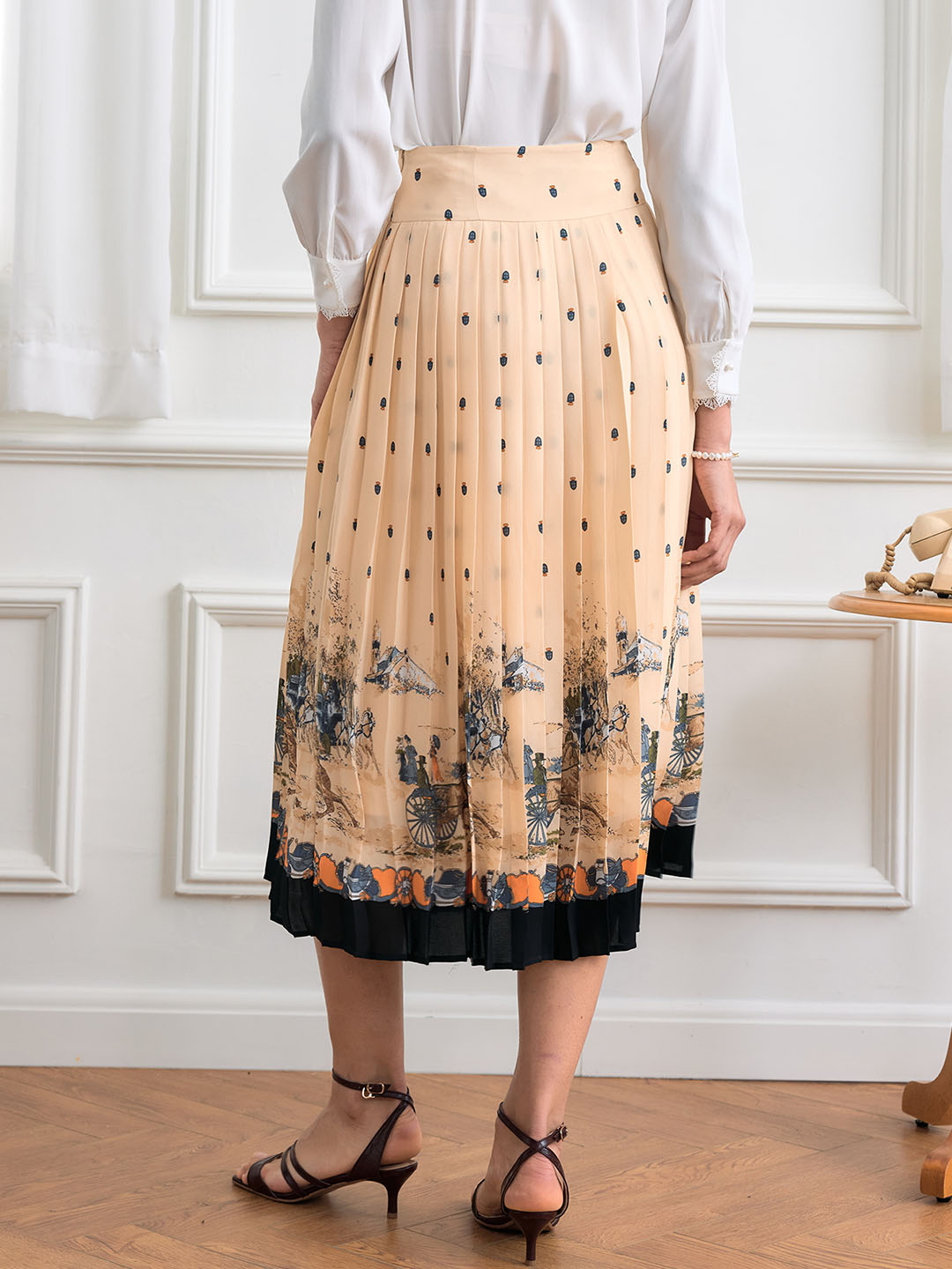 【Final Sale】Kaitlyn Figure Graphic Pleated Skirt