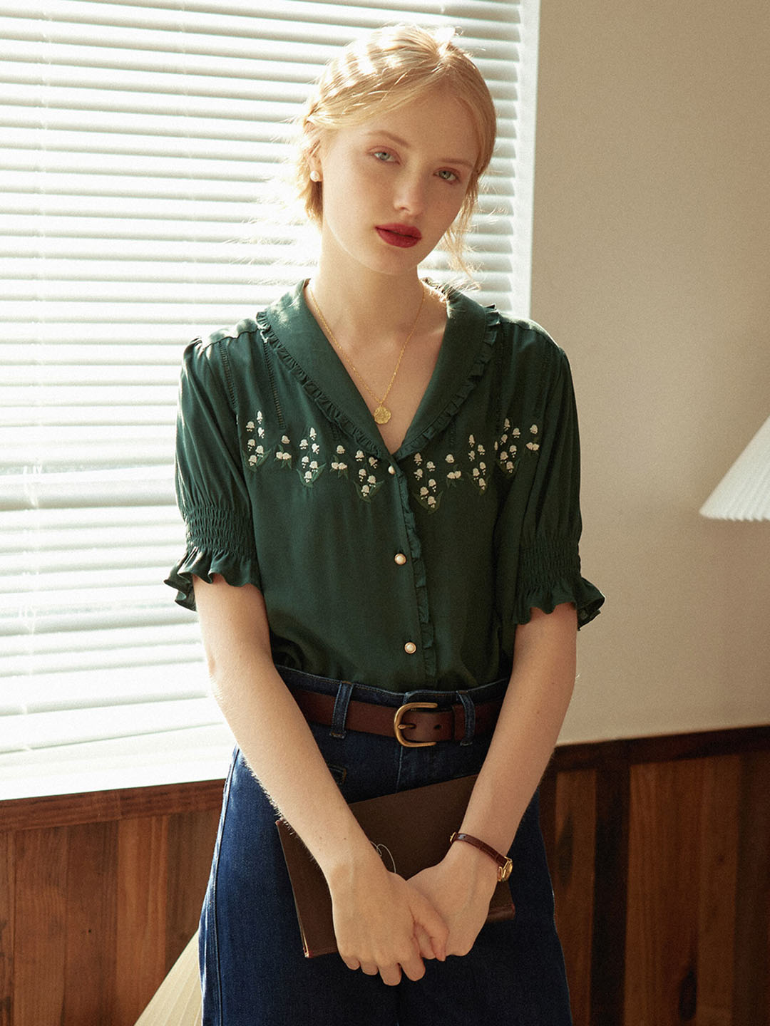 Convallaria Floral Embroidered Green Puff Top/SIMPLERETRO