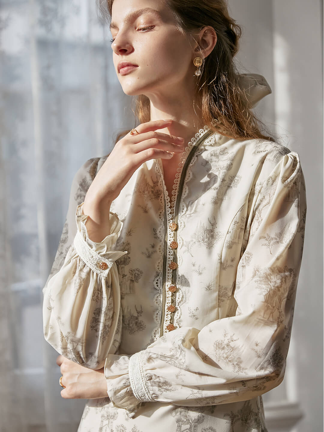 Lyric Printed Stand Collar Midi Dress/Simple Retro/11254