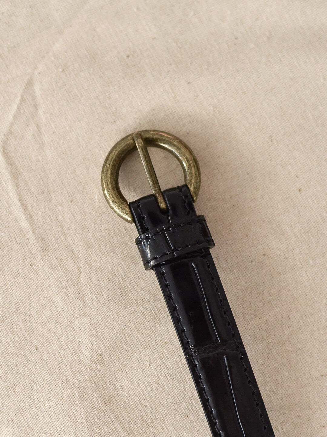 Simple Retro Eva Crocodile Pattern Black Red Leather Belt