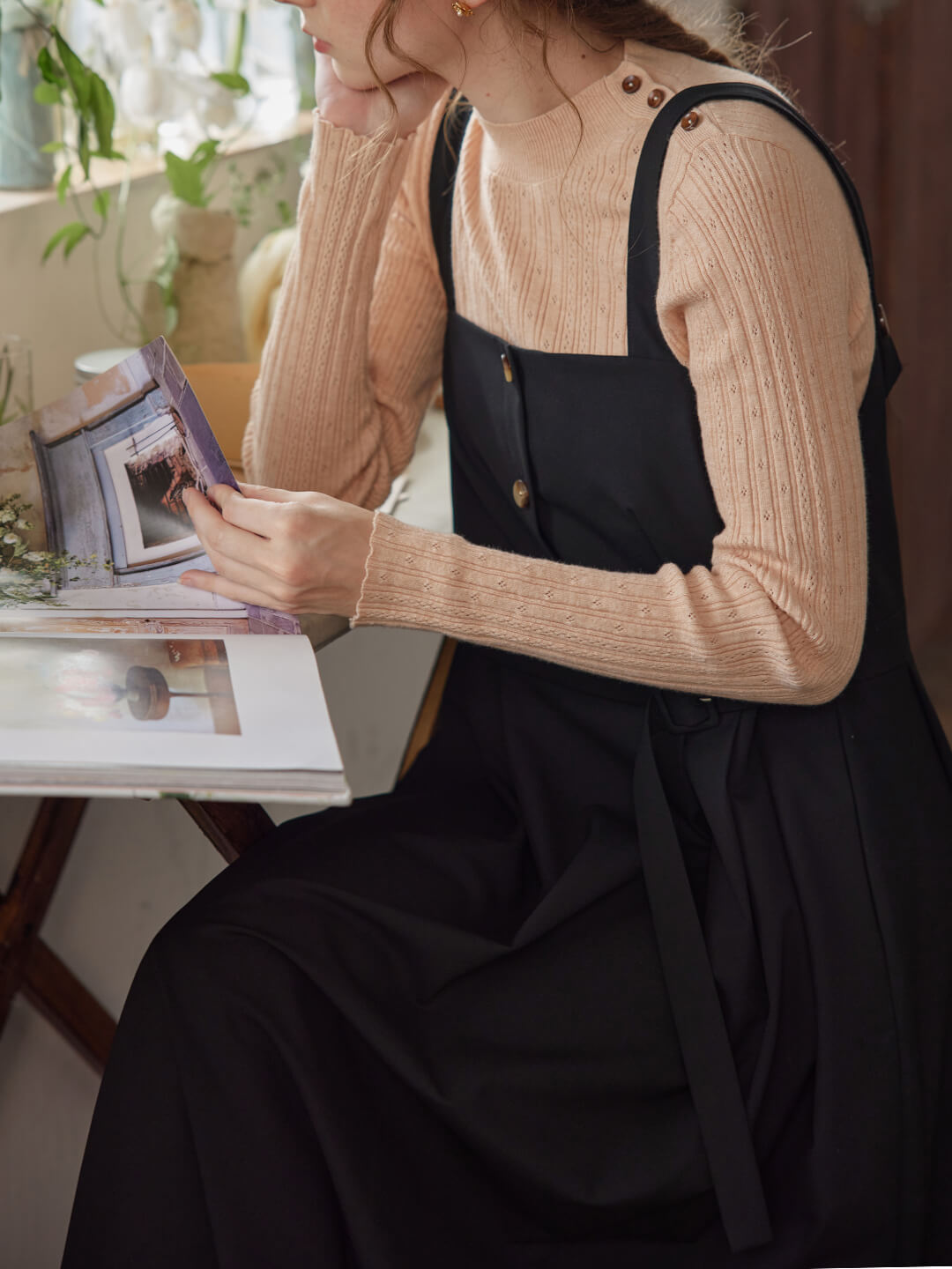 Trista Pleated Black Strap Dress/SIMPLERETRO