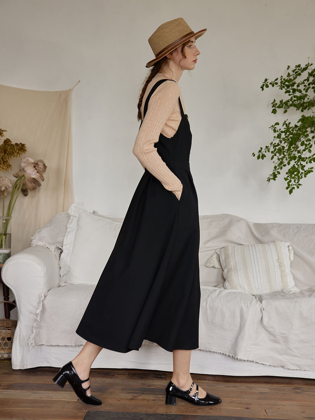 Trista Pleated Black Strap Dress/SIMPLERETRO