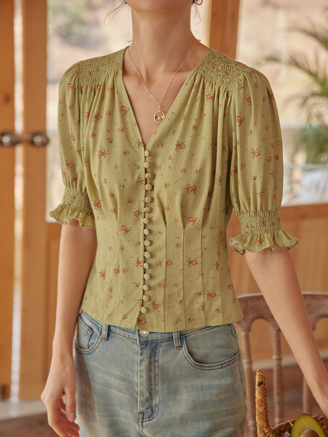 Rosalina Floral Pleated Shirt/Simple Retro/55055