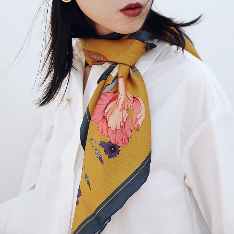 Chowxiaodou 16 Momme Tulip Silk Twill Large Square Scarf 90*90