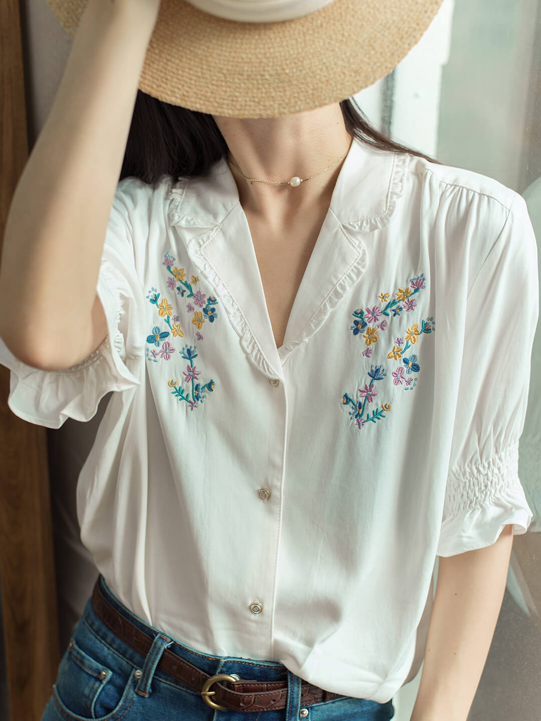 【Final Sale】Alicia Floral Embroidery V-Neck Blouse