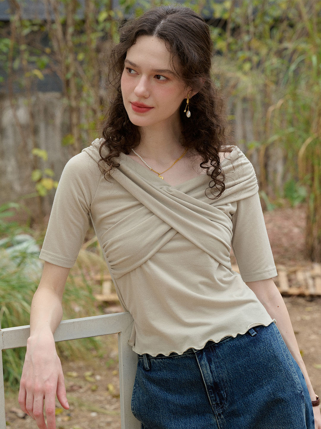 (Add-on Item) Rylie Solid Color Off The Shoulder Knitted Top