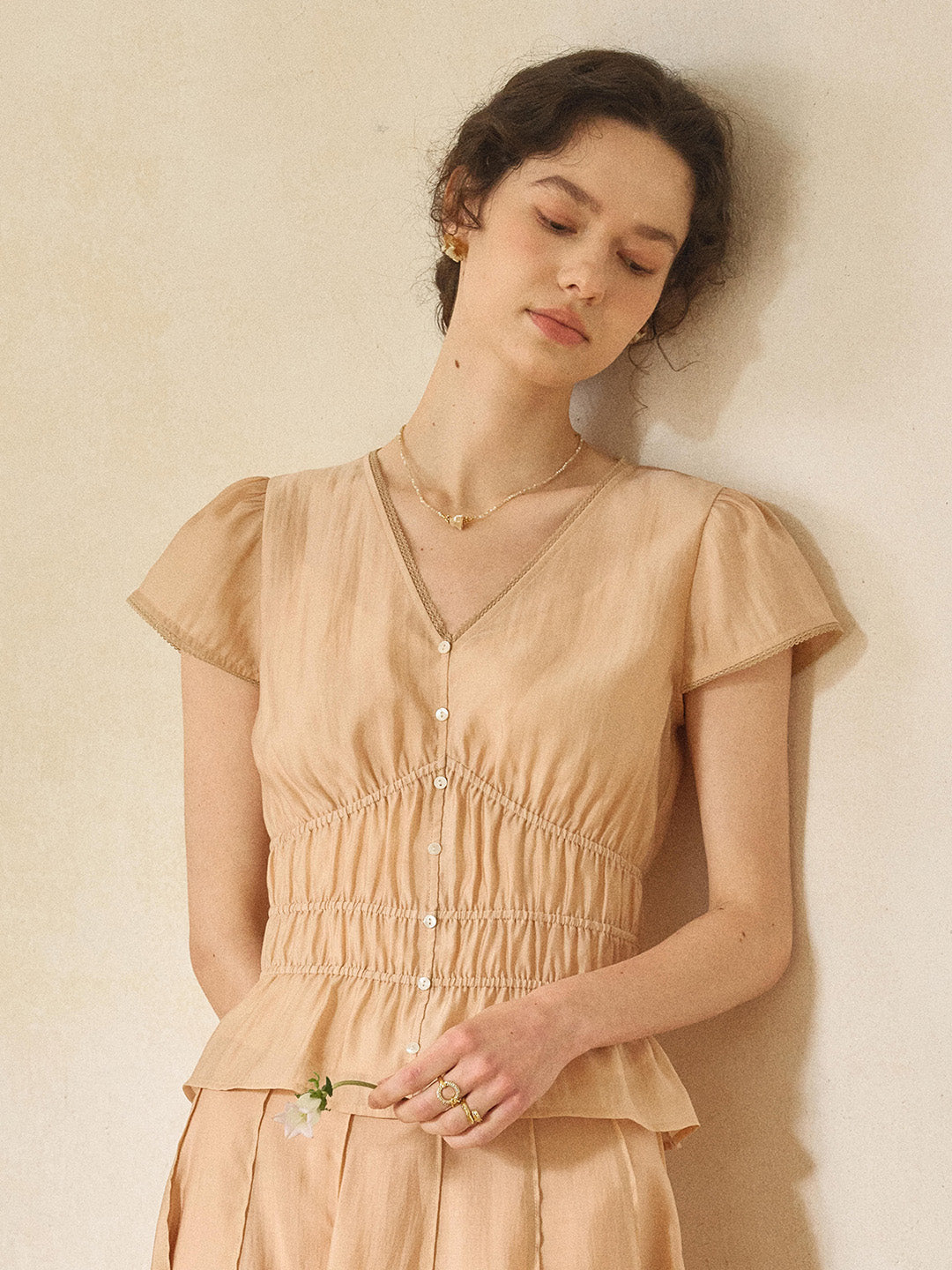 Amelia V-Neck Light Lyocell Blouse