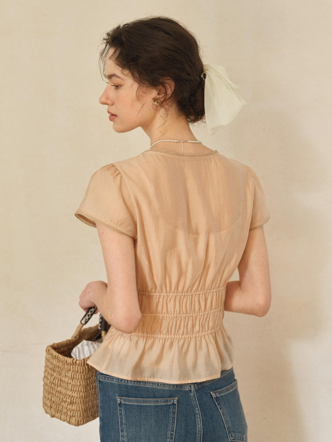 Amelia V-Neck Light Lyocell Blouse