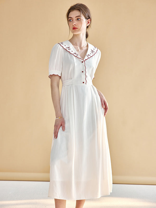 Yareli Sweet Contrast Embroidered V-Neck Dress