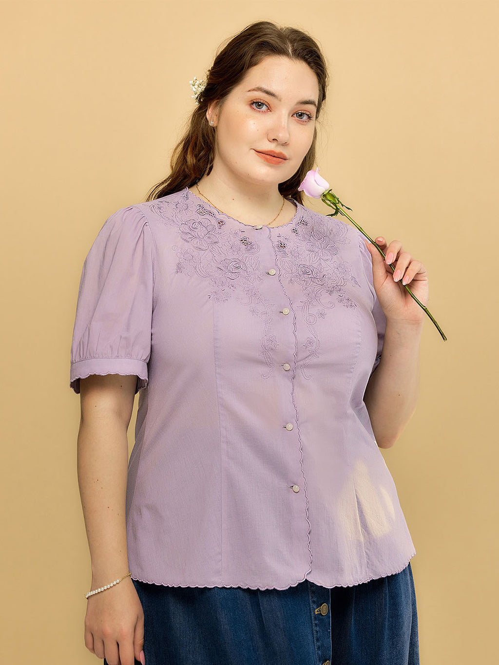 【Final Sale】Plus Gracie Round Collar Embroidery Blouse Taro