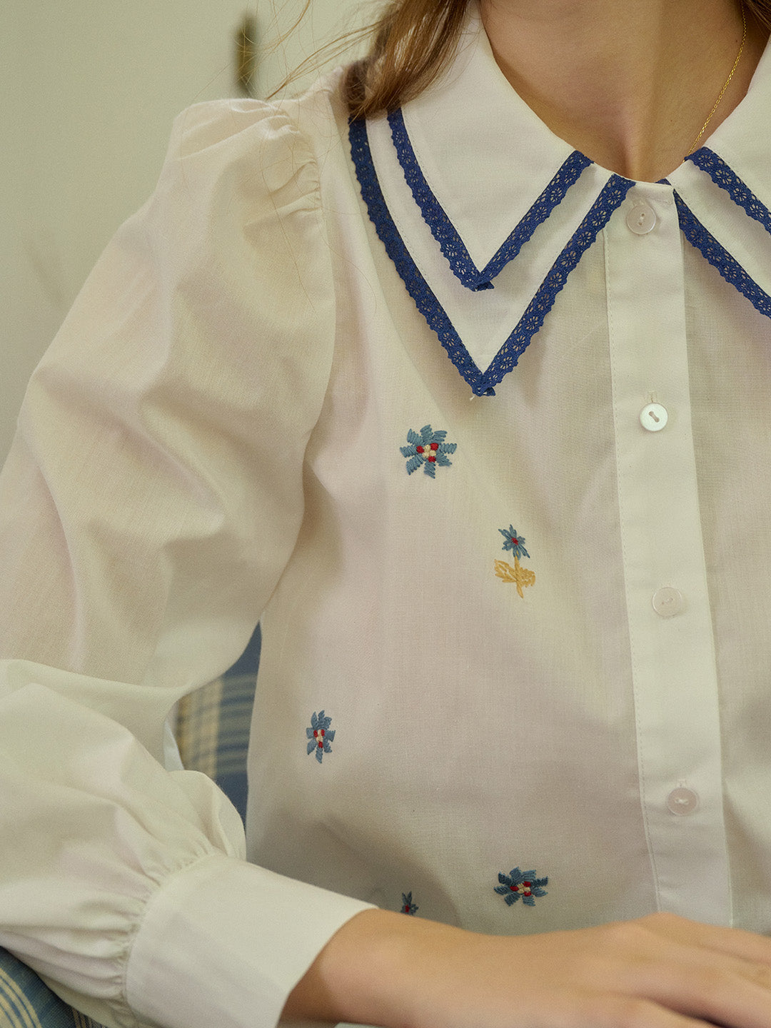 【Final Sale】Paloma Embroidered Double-Collar Color-Block Shirt