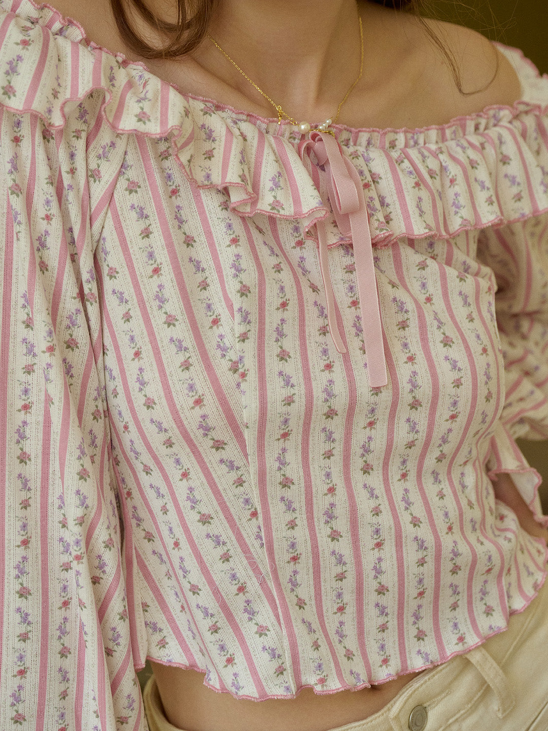 【Final Sale】Emmeline Retro V-Neck Trim Contrasting Blouse