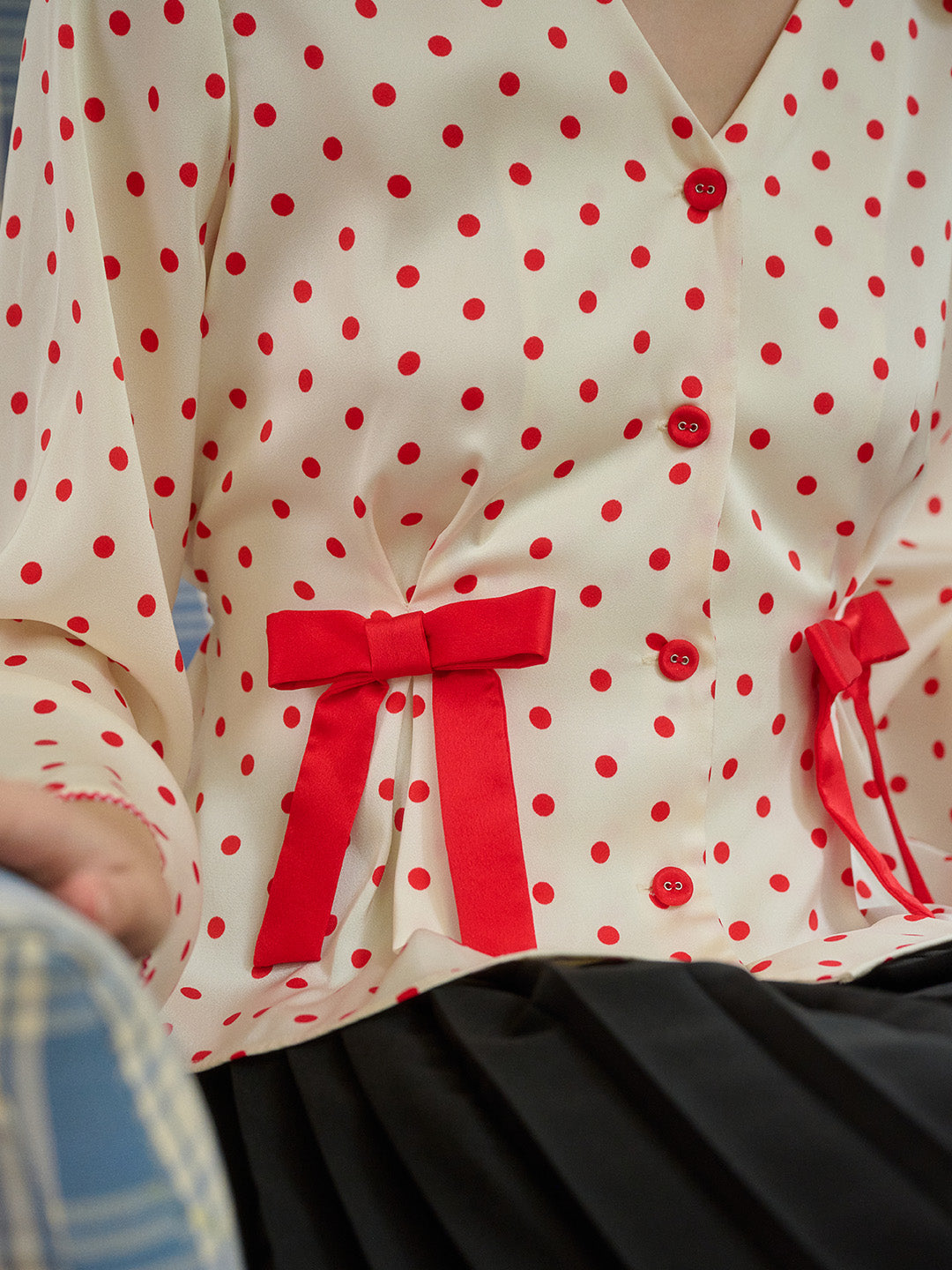 【Final Sale】Emiliana V-Neck Polka Dots Bow Contrasting Blouse
