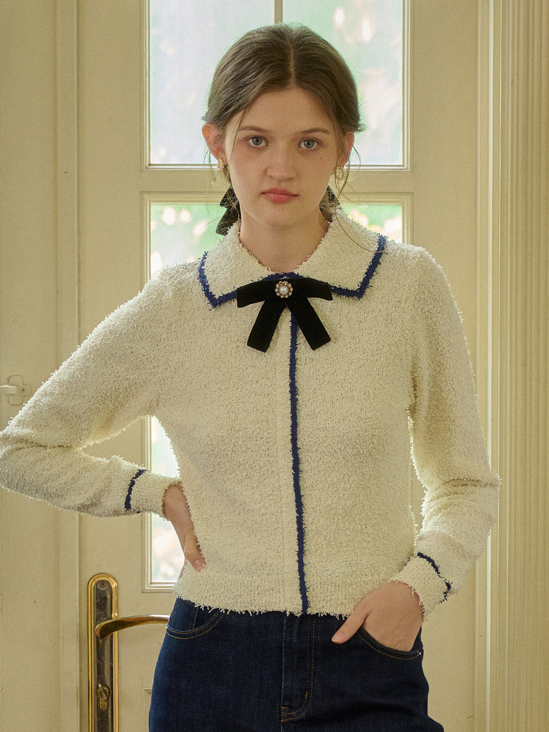 【Final Sale】Paige V-Neck Contrasting Trim Bow Sweater