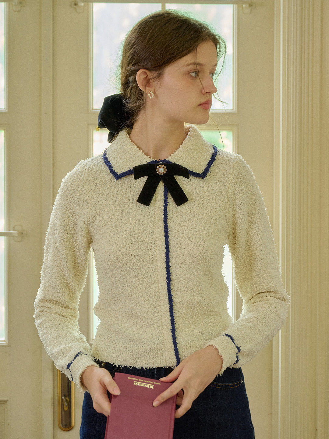 【Final Sale】Paige V-Neck Contrasting Trim Bow Sweater