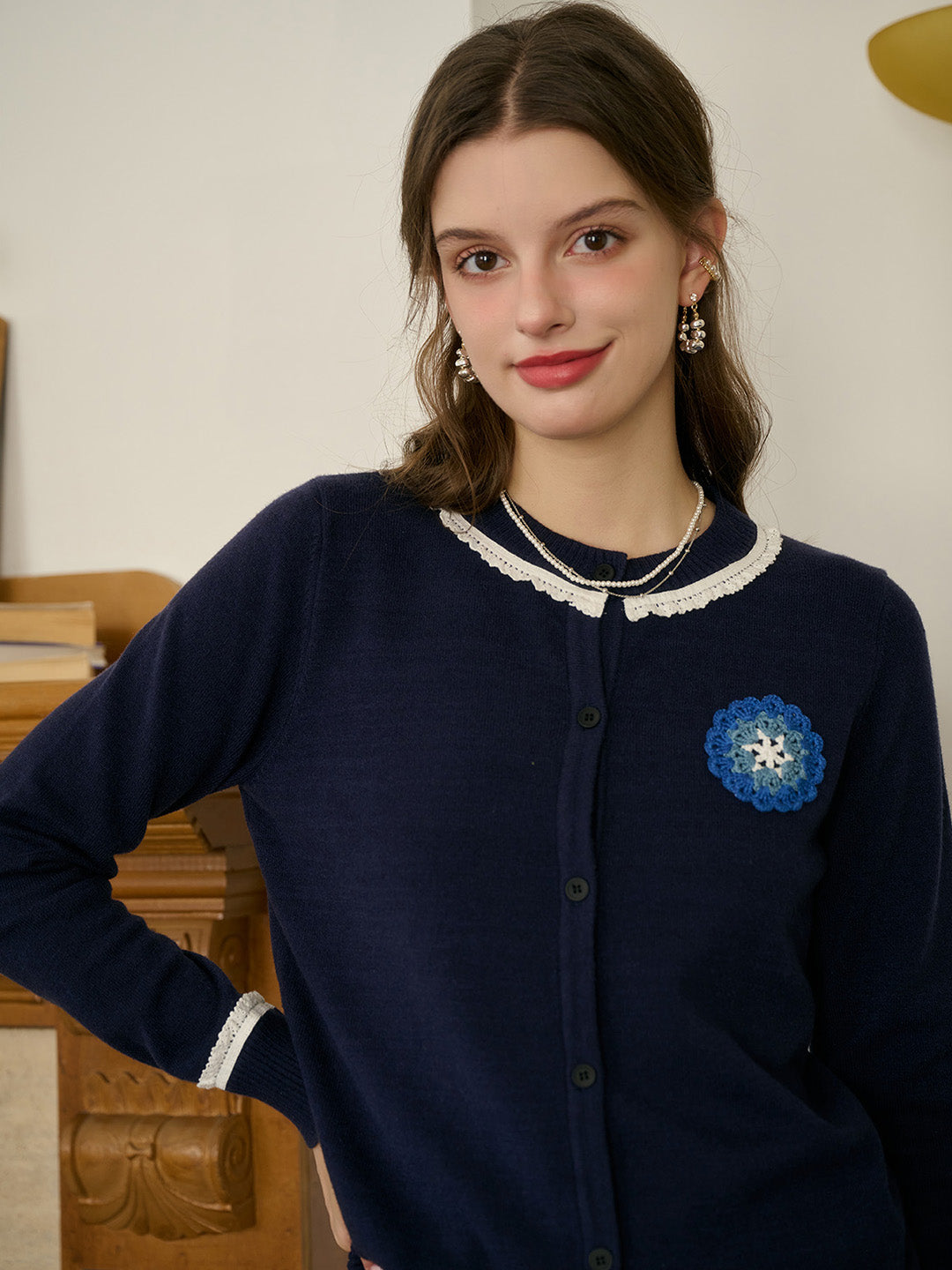 【Final Sale】Faye Women's Embroidered Color-Block Round Neck Cardigan