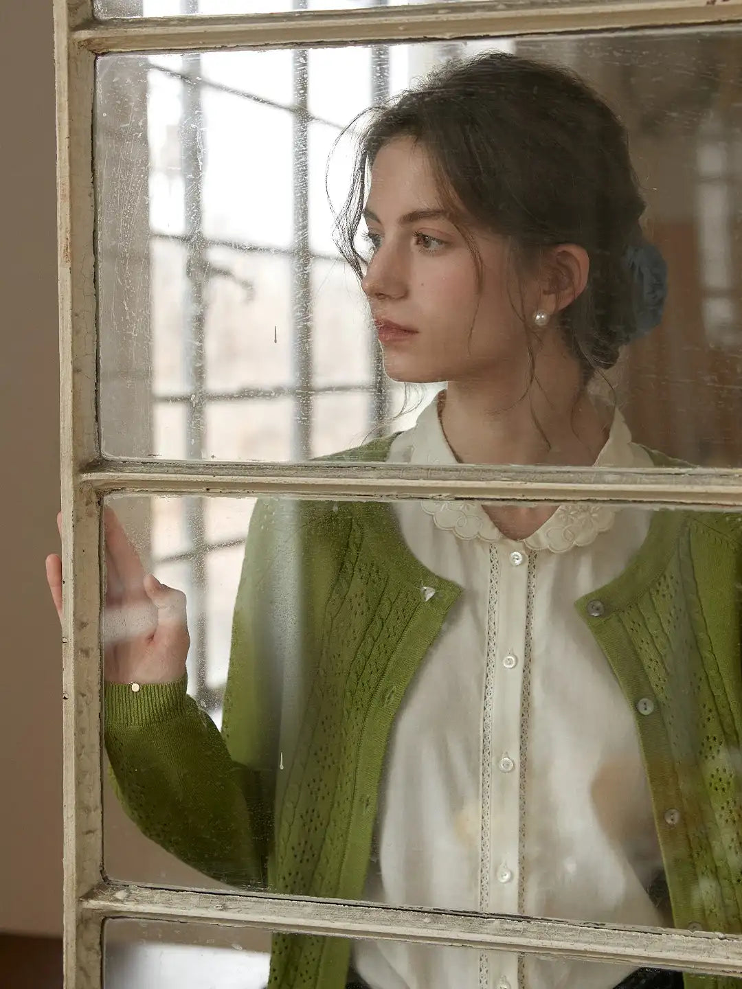 Winifred Round Neck Linen Cardigan