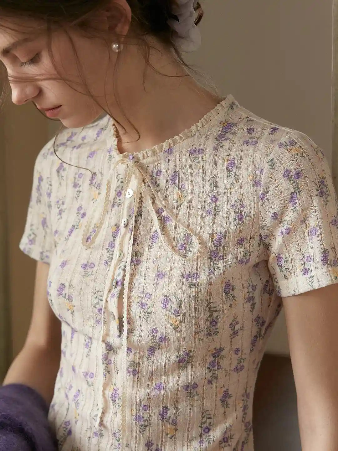 Dana Round Neck Floral Blouse