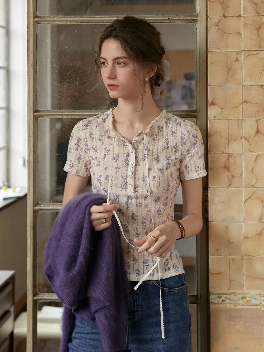 Dana Round Neck Floral Blouse